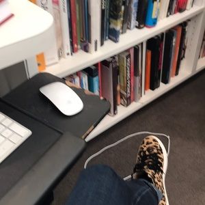 Meet your Posher, Elizabeth